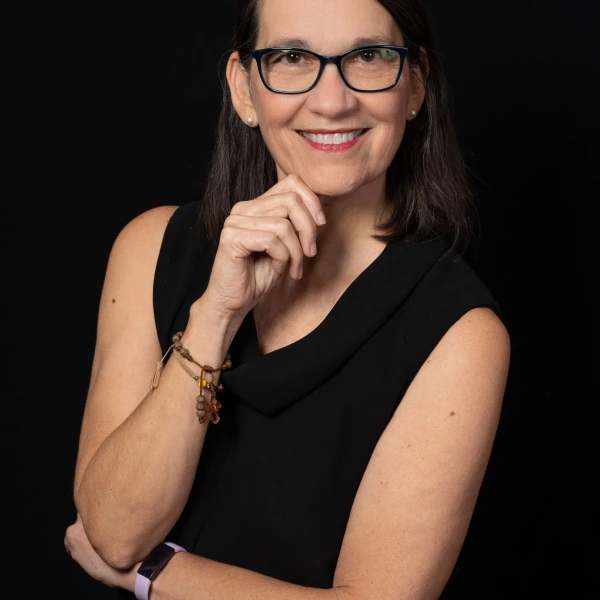 Fabiola Gomez — Directora General y Presidenta, Casa de Venezuela Orlando